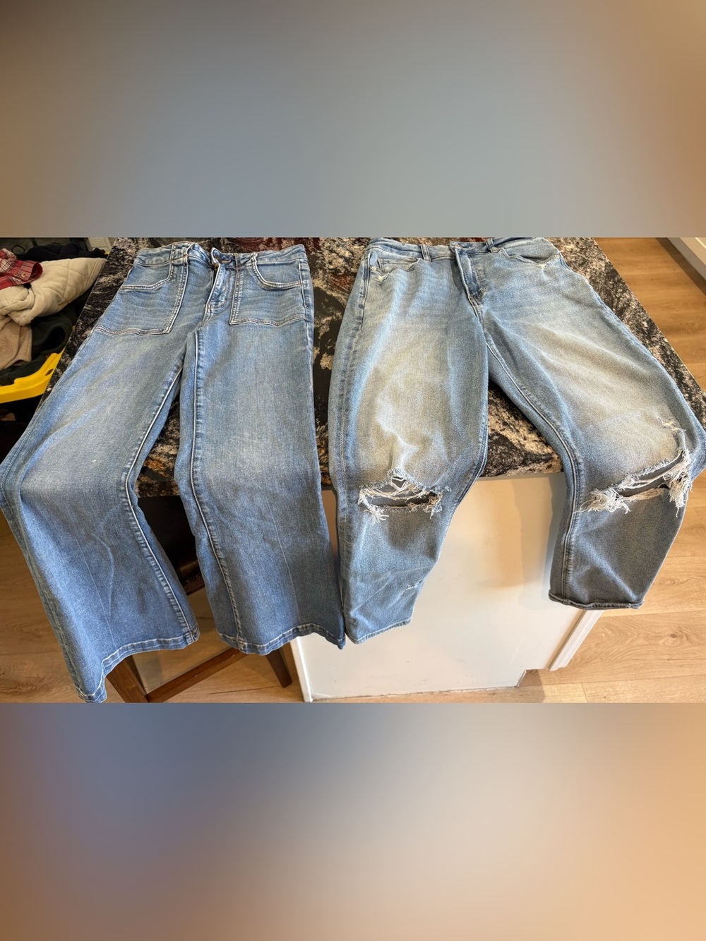 American Eagle Outfitters Light Blue Denim Jeans 2 pair, size 4 with stretch